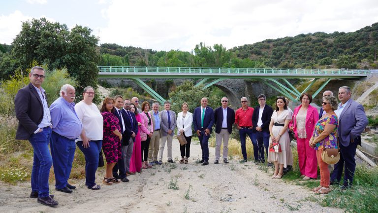 El nuevo puente de Bernardos afianza la seguridad con su apertura