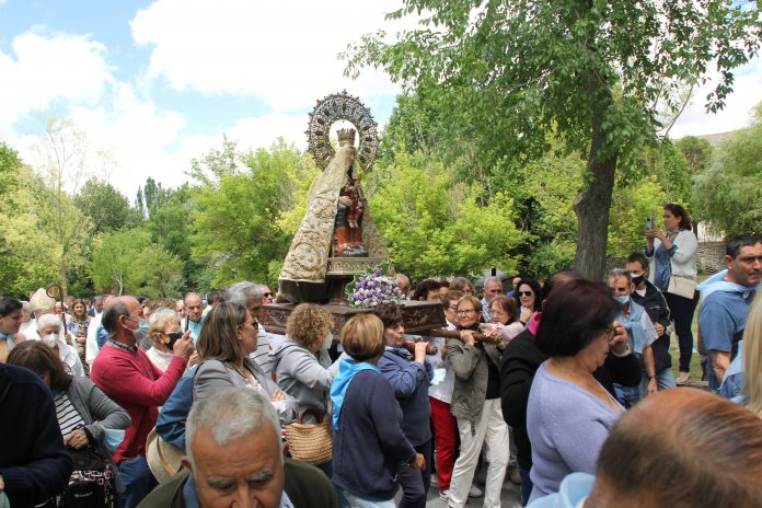 50 aniversario de la coronación de la Virgen de El Henar, en Cuéllar. / C.N.