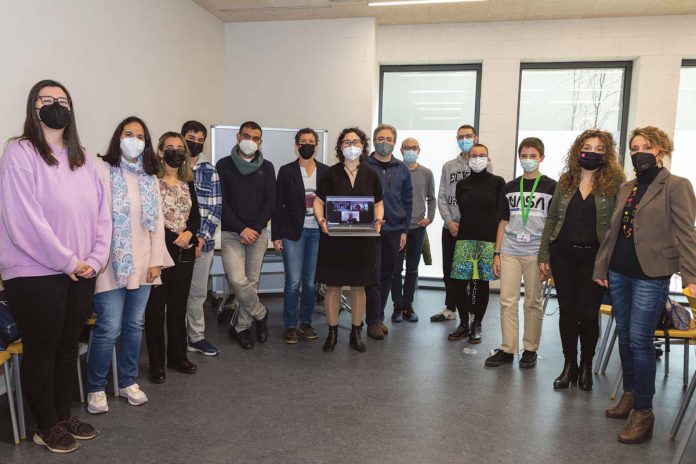 Reunión de algunos alumnos y profesores del Curso Experto en Metodologías Fundamentadas para la Educación STEAM al finalizar el mismo. / Alberto Morala Reunión de algunos alumnos y profesores del Curso Experto en Metodologías Fundamentadas para la Educación STEAM al finalizar el mismo. / Alberto Morala