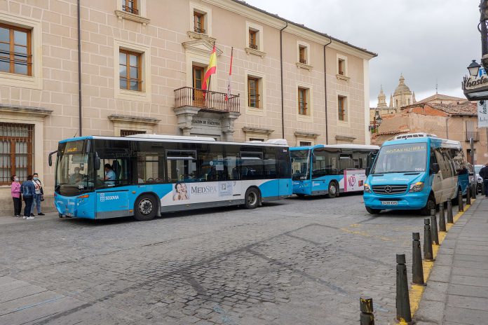Autobuses Urbanos Calle Colon 1378