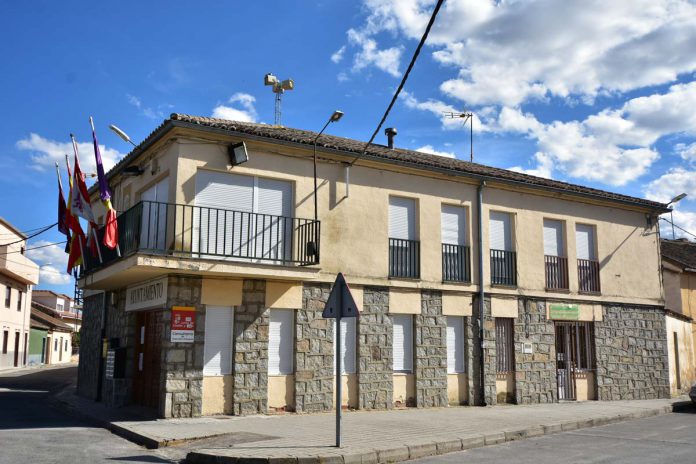 Ayuntamiento de la localidad segoviana de Muñopedro. Foto: José Antonio Santos.