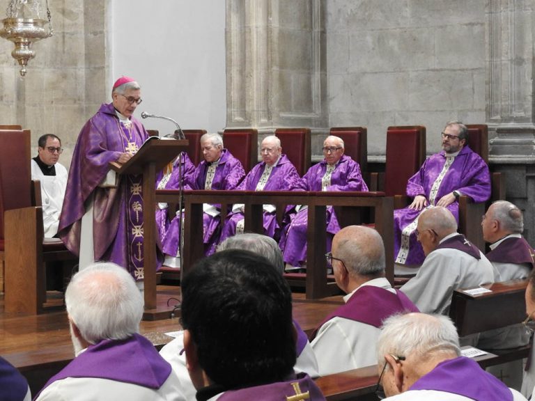 La diócesis reza por el alma de Benedicto XVI