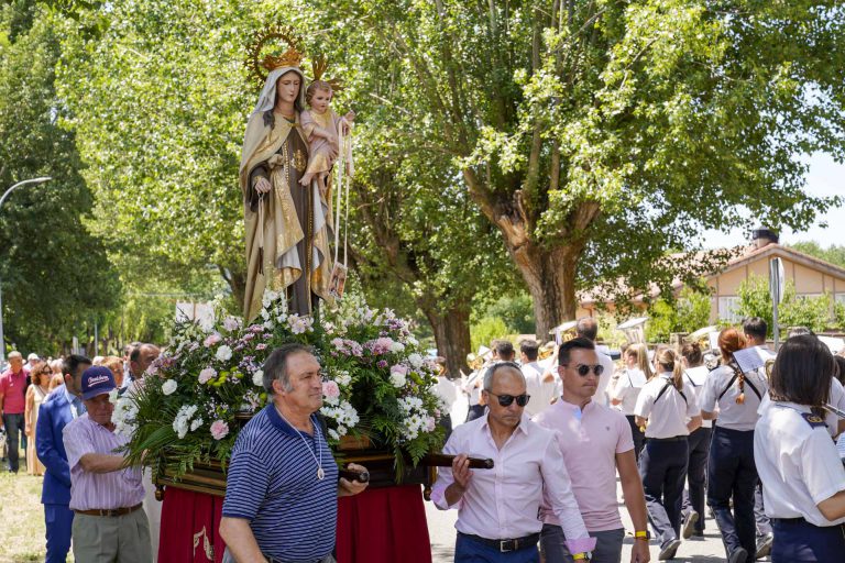 Fotogalería Misa y Procesión Fiestas del Carmen en la Estación del Espinar