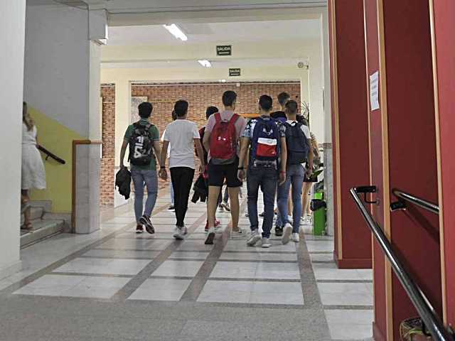 El PSOE de <h3 class='enlacePalabraNoticia'>Ayll�n</h3> denuncia la falta de profesores para el grado medio de �Sistemas y Redes�